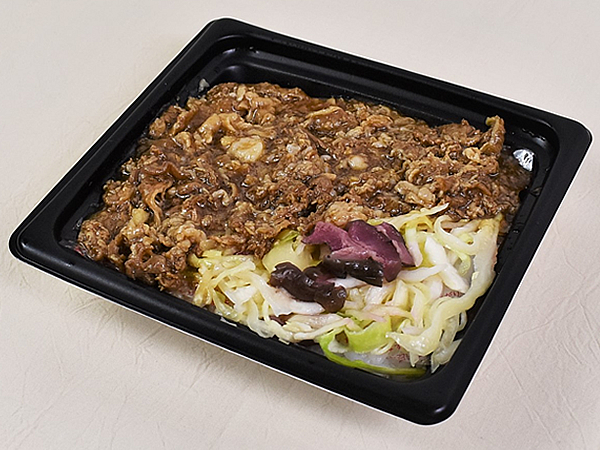 上品“丼もの”新登場! ごま油香る「牛肉重（キャベツ入り）」（ファミリーマート）
