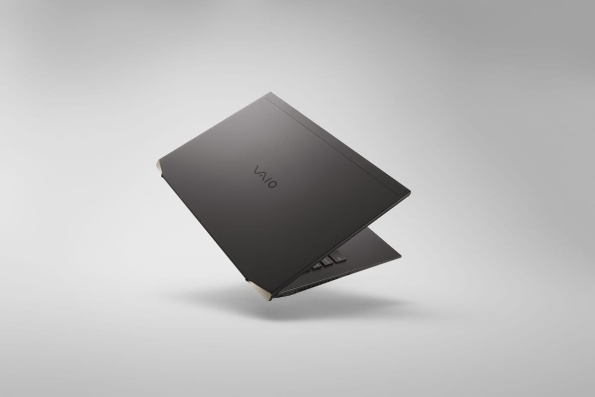 高剛性かつ軽量、フラッグシップの「VAIO Z」に法人モデル登場