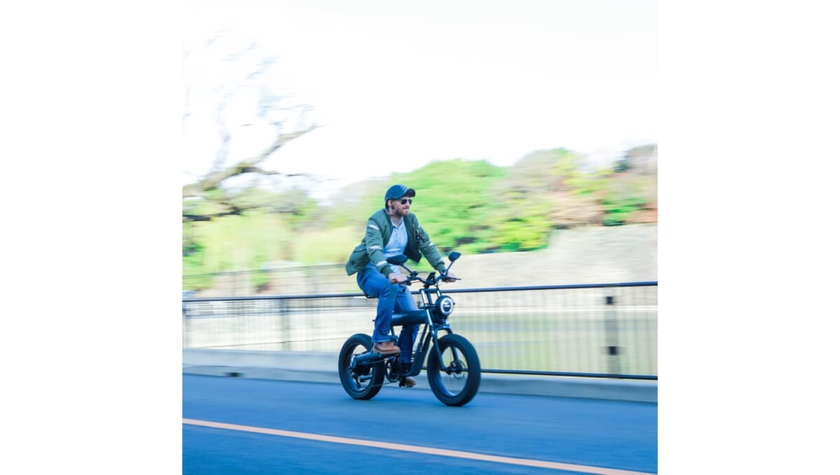 電動アシスト自転車としても使える電動バイク「COSWHEEL SMART EV」が発売