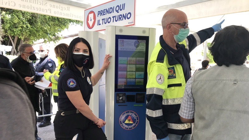 「明るいワクチン接種」イタリアらしい感染症対策の最前線