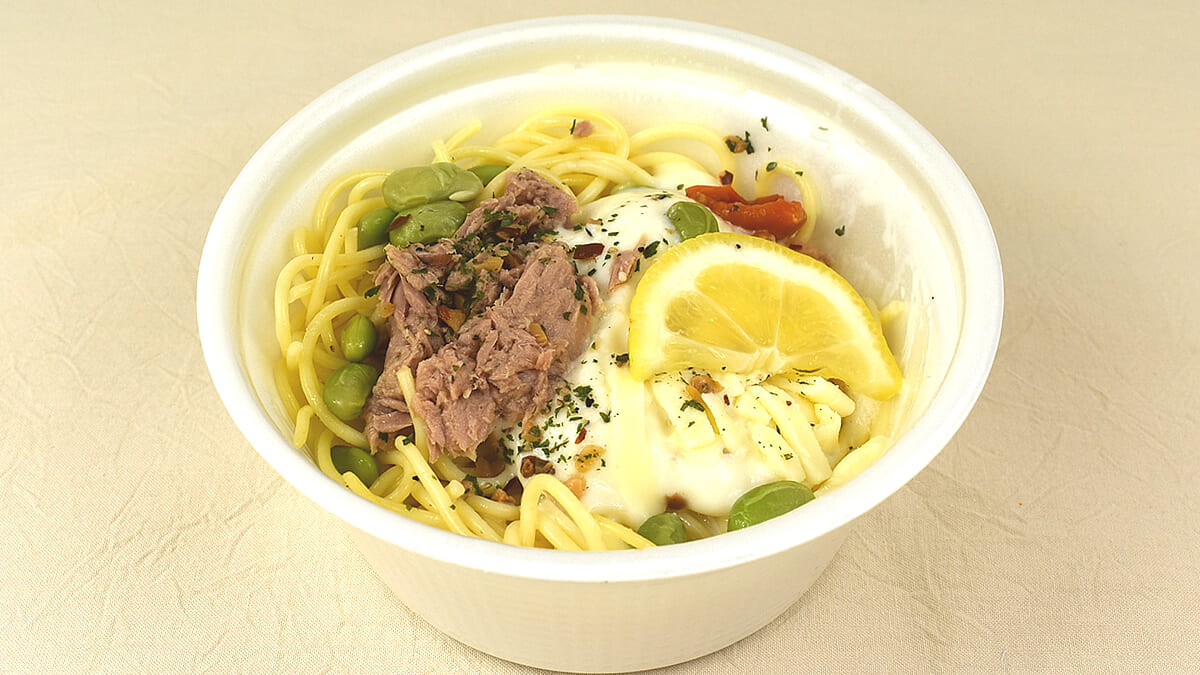 夏にうれしいさっぱりパスタ！ レモンの風味が爽やかな「ツナと枝豆のレモンクリームパスタ」（ファミリーマート）