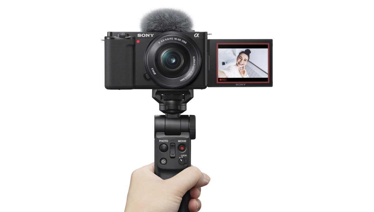 ソニーの新Vlogカメラは画質こだわり派に最適！ レンズ交換式になった「VLOGCAM ZV-E10」