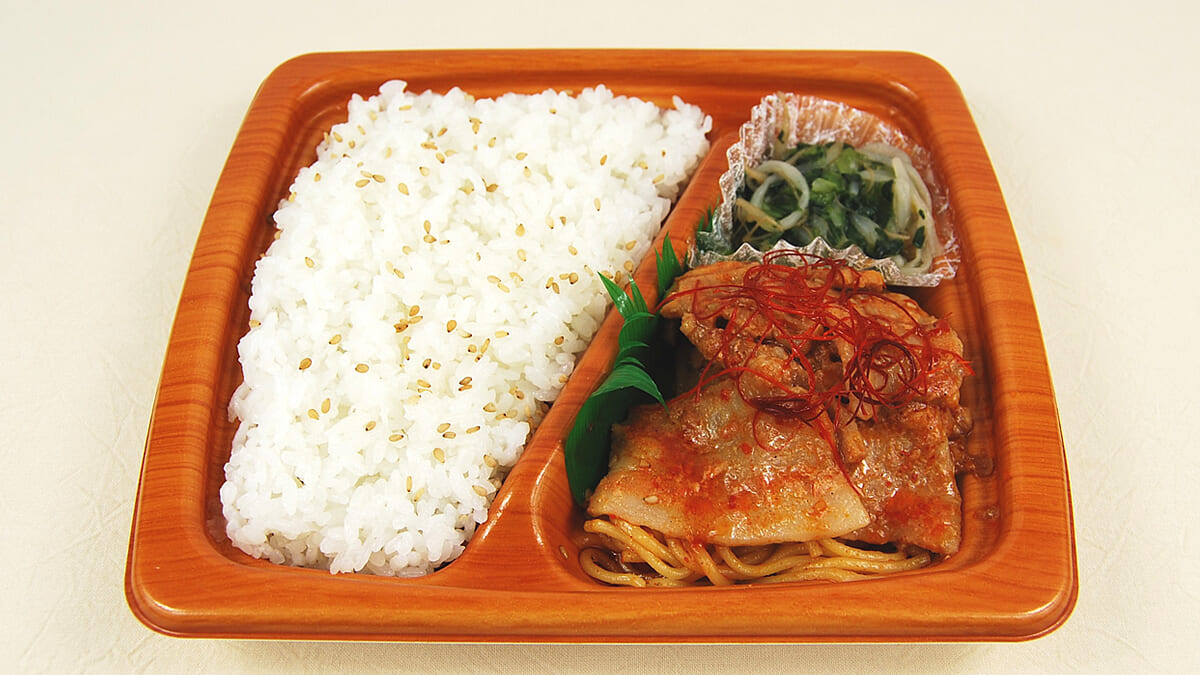 コチュジャンの辛味とコクがポイント！ ファミマの「韓国風旨辛豚焼肉弁当（サムギョプサル）」が韓国料理好きにたまらない一品