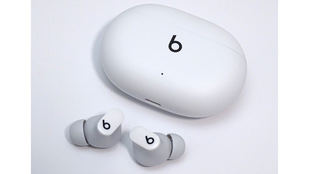 低音に違いあり！ Beatsの完全ワイヤレスイヤホン 「Beats Studio Buds」をAirPods Proと聴き比べてみた