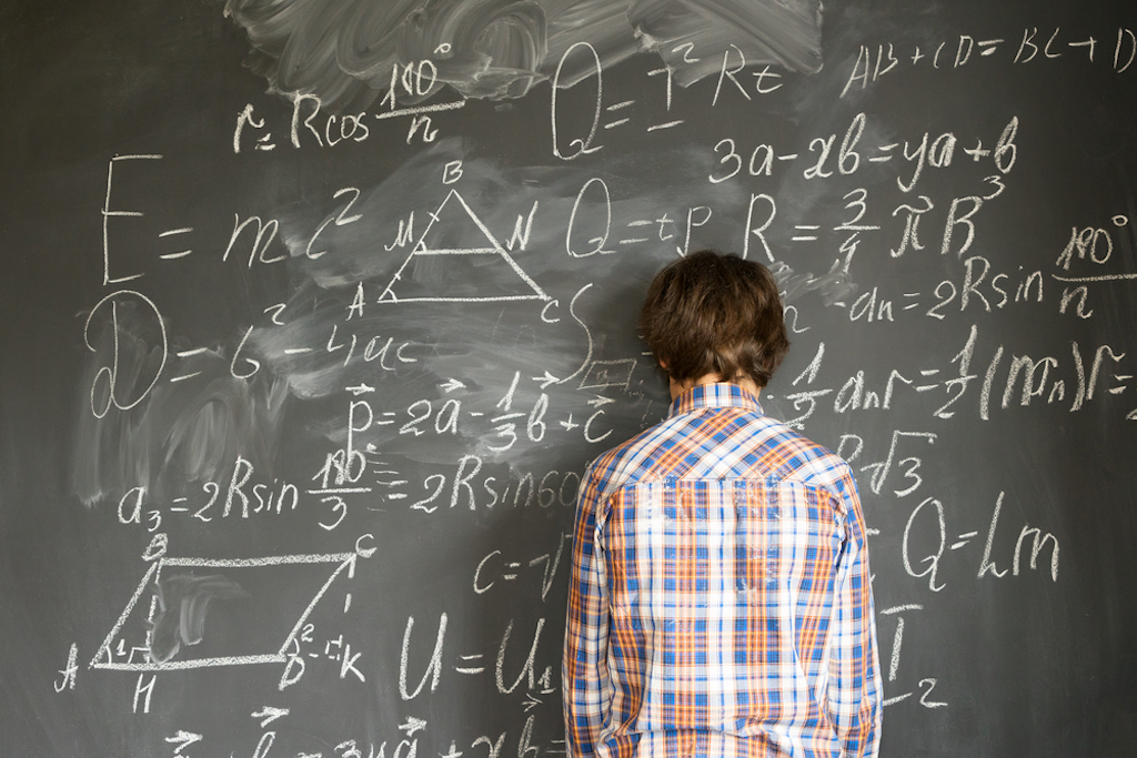青年前期に「数学」を勉強しないと損をする！ 英オックスフォード大の研究