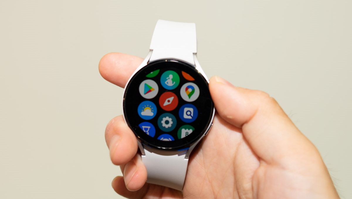 Google Playのアプリが使えるスマートウォッチ「Galaxy Watch4」に注目！ ノイキャン搭載の「Galaxy Buds2」も