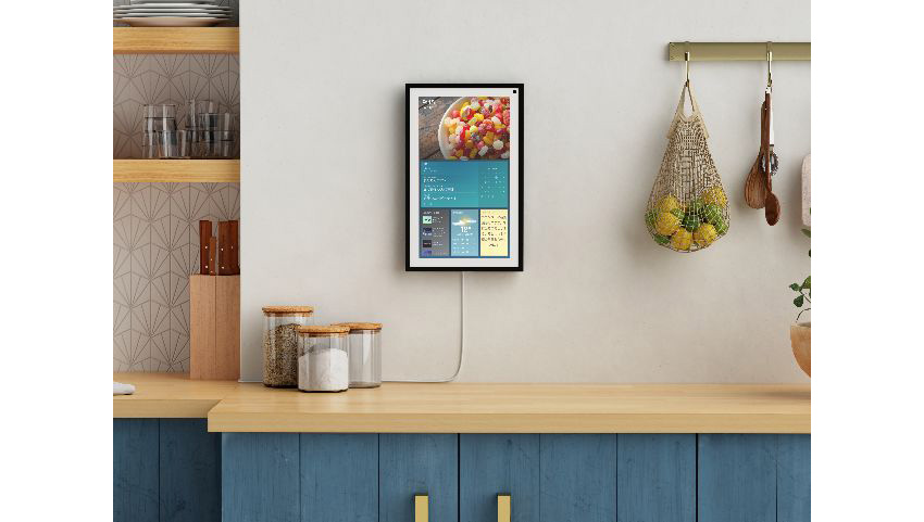 Amazonが壁掛け式デバイス「Echo Show 15」を発表！ 家族内での新しい情報共有ツールに