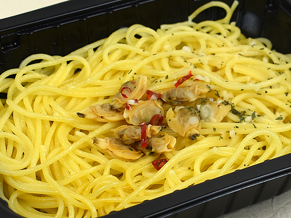 こんなに丁寧な味つけで250円台!? 繊細な味つけが光るセブンの冷凍食品「ボンゴレビアンコ」はコスパ最強！