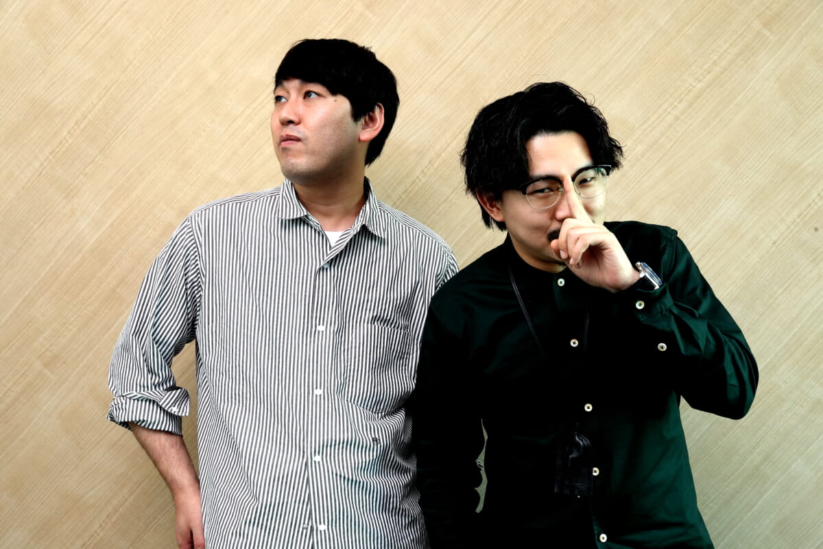 オズワルドが洋楽アーティストをイジりまくり？「〝知らないですね〟を連発してます」茨城発の〝自由すぎる〟音楽番組について直撃！ 
