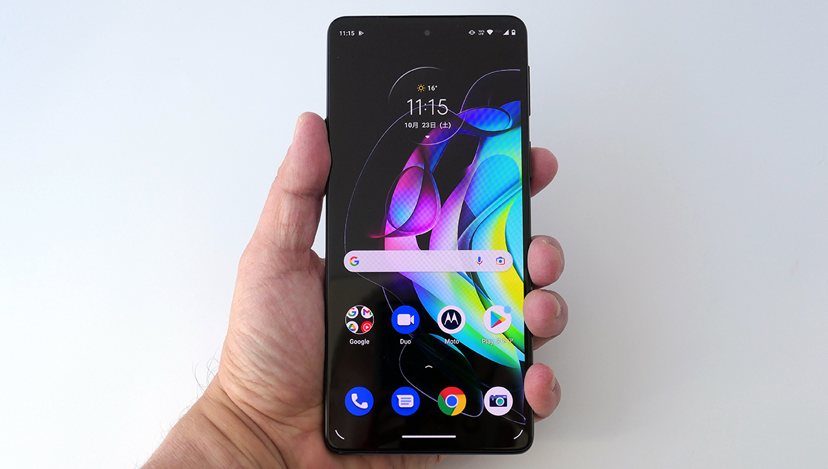 軽量だから長時間使えそう、5万円台の5Gスマホ「motorola edge 20」の真価を見る