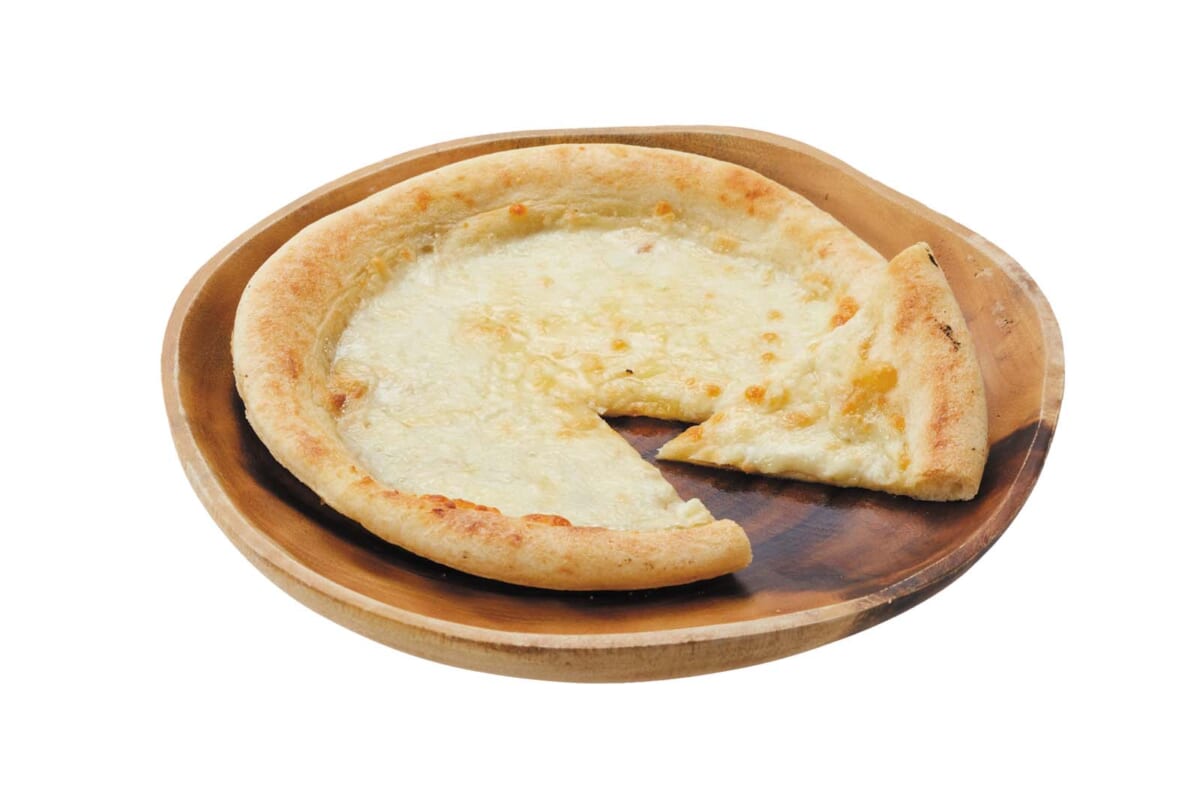 本格的なイタリアンピザを自宅で簡単に！ 無印良品「4種のチーズピザ」