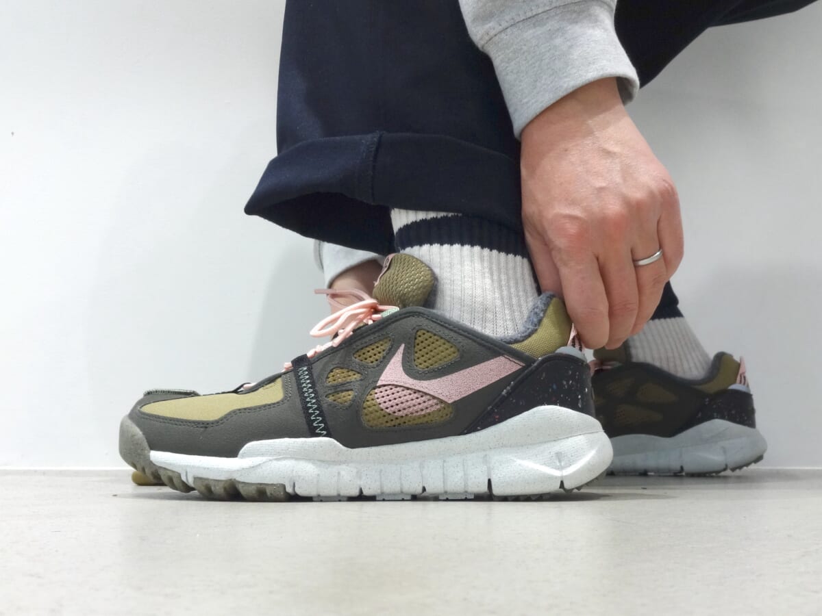 ナイキの「素足感覚で履ける」スニーカーがサステナブルな仕様になって再登場！
