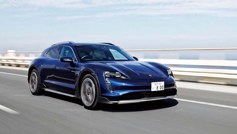 気になる新車を一気乗り！ 電動化の波に乗るポルシェ、三菱のプレミアムモデルをレポート