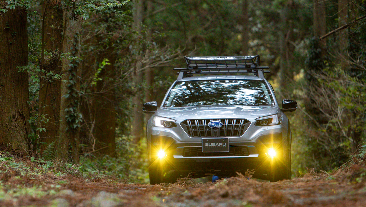 話題のSUV、スバル「レガシィ アウトバック」をゲットナビとモノマガの両編集長が鴨川まで乗りに行ってわかったこと