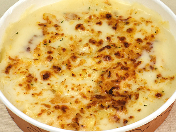 寒い冬にはうれしい熱々チーズ！ ローソンの「大盛りチーズグラタン」が食べごたえ抜群