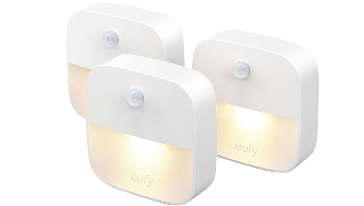 コンパクトなLEDセンサーライトが3個で1800円を切った！ プロが選んだ「Amazon高コスパ家電」セレクション