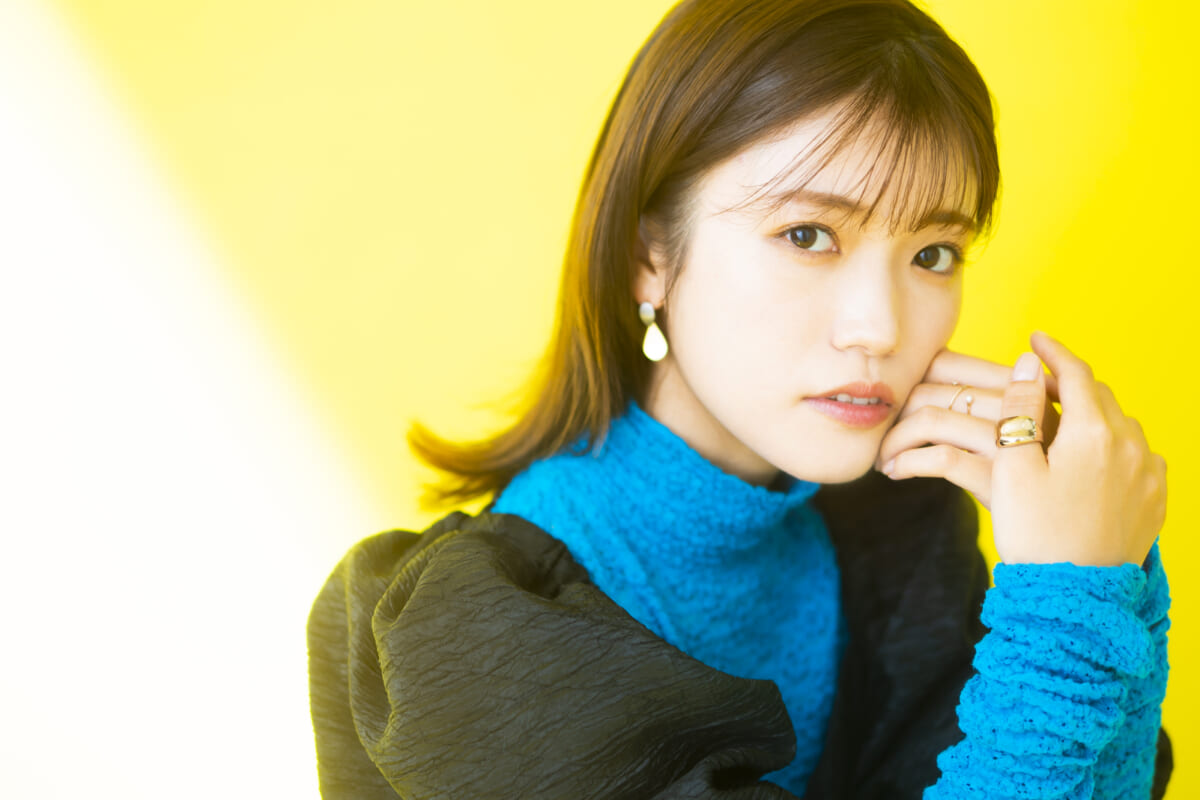 美山加恋インタビュー「ギター、フィルムカメラ、コーヒー…どれもひとりでできる趣味が多いですね」