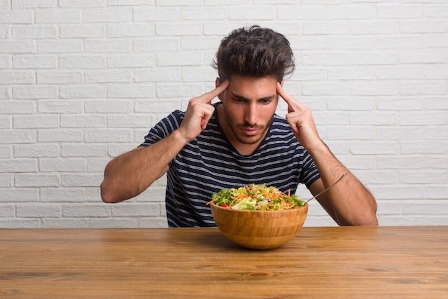 やはりそうか！ ハーバード大の医師も勧めない「集中力を弱める」5種類の食べ物