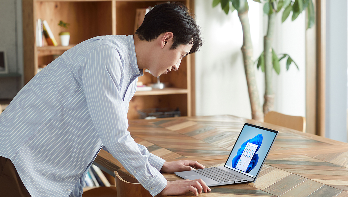 NECPC、どこでも生産性が求められる時代を意識したモバイルノートPCなどを発表