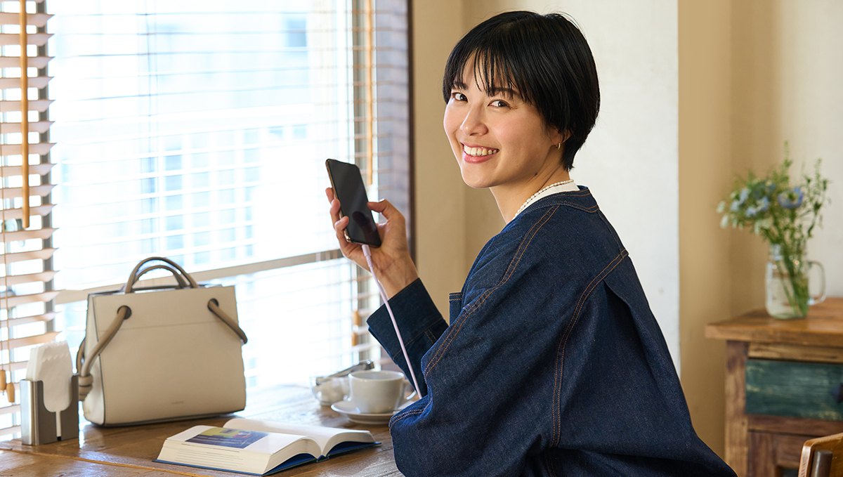 ガジェットにもこだわるランナータレント・中村優に聞く、MOTTERUアクセサリーの魅力