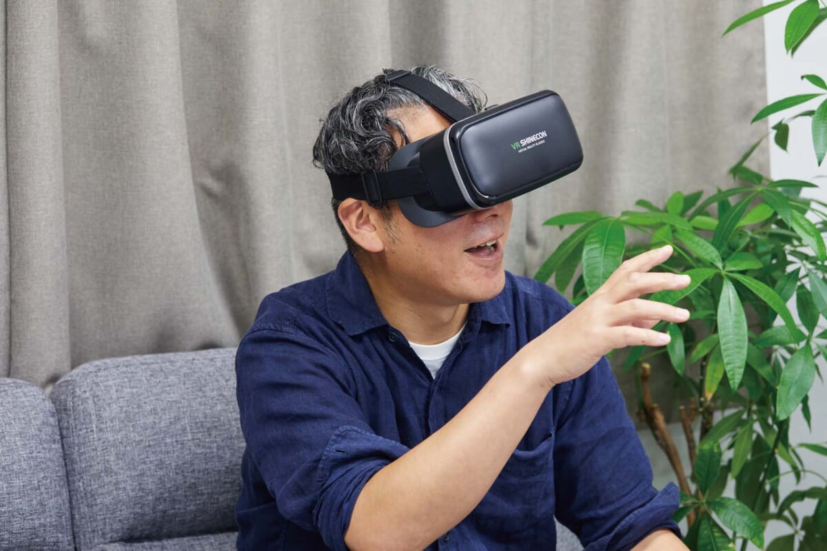 2000円台で臨場感が手に入る！ ガジェットギークが見つけ出したVRゴーグルの魅力とは