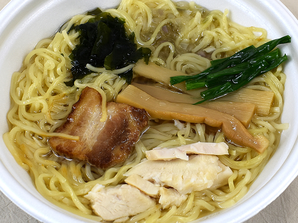 淡麗貝だしスープの名店とローソンが初コラボ！ 「宍道湖しじみ中華蕎麦琥珀監修 貝だし塩そば」で感じるスープの芳醇な香り