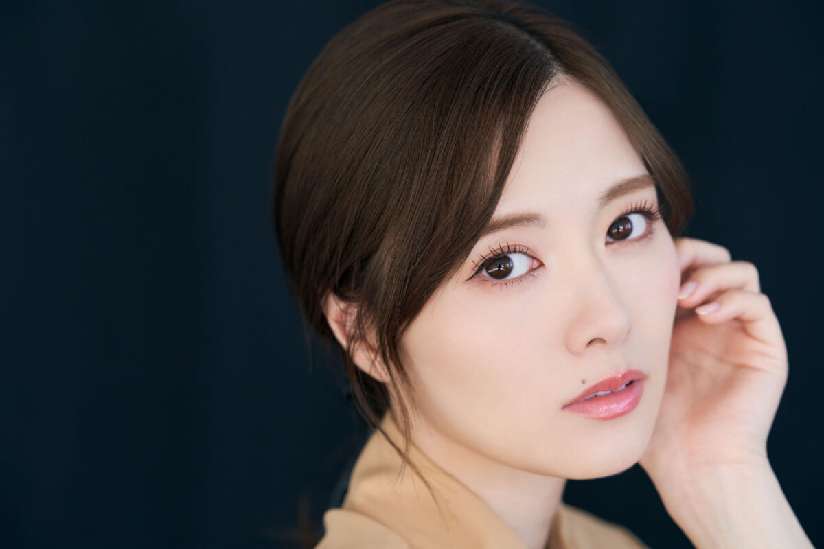 白石麻衣インタビュー「私は相手の嘘、見破れると思います！」劇場とdTVドラマで『嘘喰い』それぞれスタート！