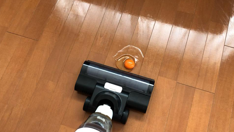 生卵を吸い、次亜塩素酸水も作る…だと？ Makuakeの「概要が魅力的すぎるクリーナー」は本物か。