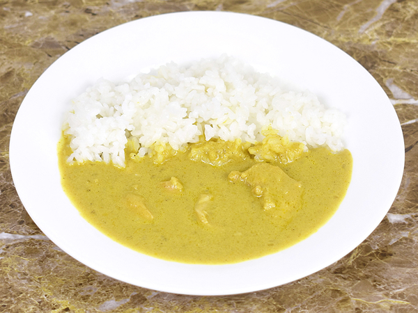 ダイエッターは要注目！ 無印の「糖質10g以下のカレー チキンの豆乳クリームカレー」は甘くマイルドな口あたりがクセになる