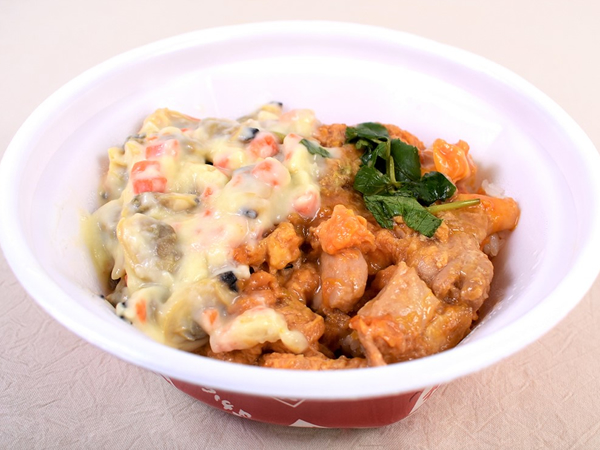味変パターンがいくつも広がる！なか卯の「あさりくり～む親子丼」が新感覚な組み合わせ！