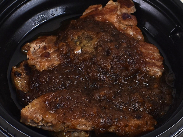 まさに魔法のソース… 最強飯と呼び声が高い松屋の「たっぷりシャリアピンソースのポークソテー定食」を実食レビュー！
