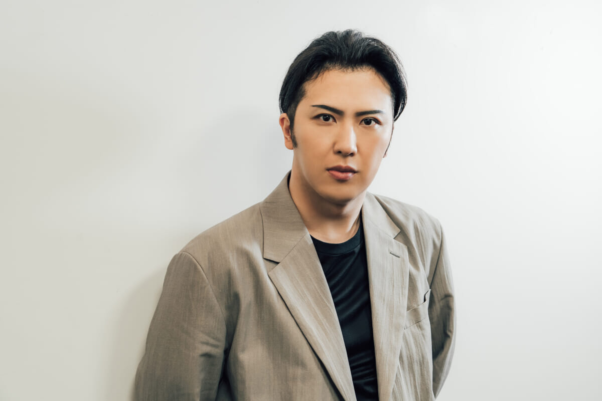 尾上松也「“エア ジョーダン一足買っておくか……”と思ったのが運のつきでした」