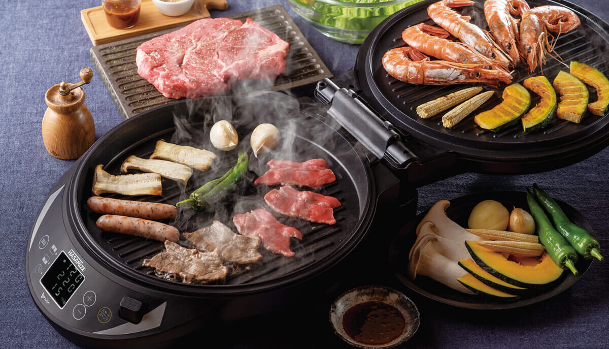 挟み焼きも同時焼きもできる！ 両面焼きホットプレート「HASAMIZE」発売