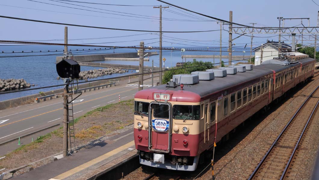 乗り甲斐あり!「日本海ひすいライン」郷愁さそう鉄旅を堪能する【前編】
