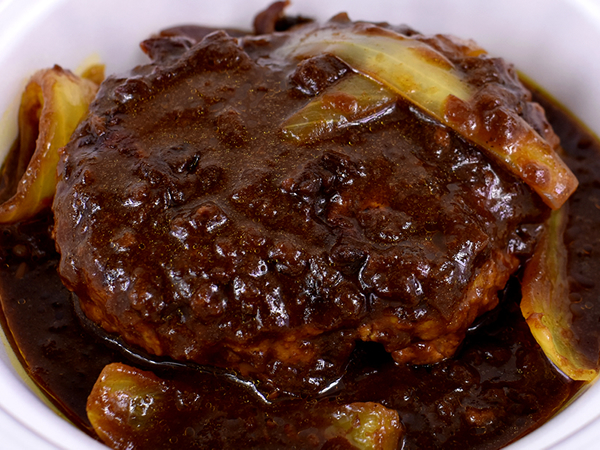 肉厚なハンバーグからあふれ出る旨味！ 松屋の「オリジナルハンバーグカレー」で楽しむ王道×王道タッグの味わい