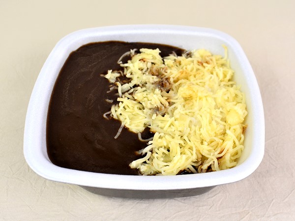 チーズたっぷりでまろやかさアップ！ 吉野家「チーズ黒カレー」はスパイスを15種類使った濃厚ルーにリピーター続出!?