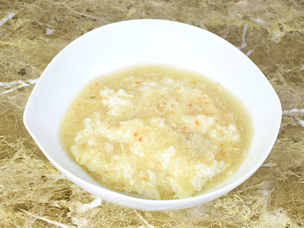 蟹の旨味がシミシミ… 超リッチな味を堪能できる「ご飯にかけるだけ 蟹あんかけ」（カルディ）を実食レビュー