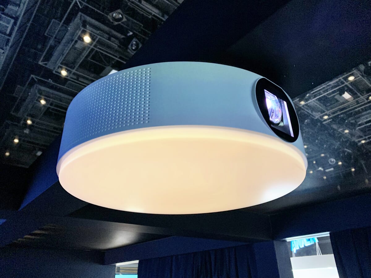 Ankerが春の新作発表会を開催！ 同社初の照明一体型プロジェクターなどが登場