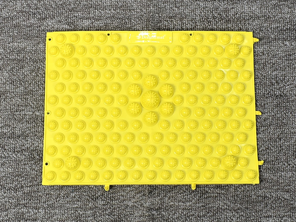 この刺激、ぜひ体験してみて！ 火を吹くほど痛気持ちいい「マッサージ屋さんの健康マット ドラゴンマット」レビュー