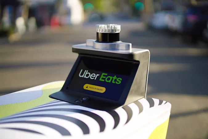 ウーバー、米国で自動運転車を使ったフードデリバリーサービスを開始