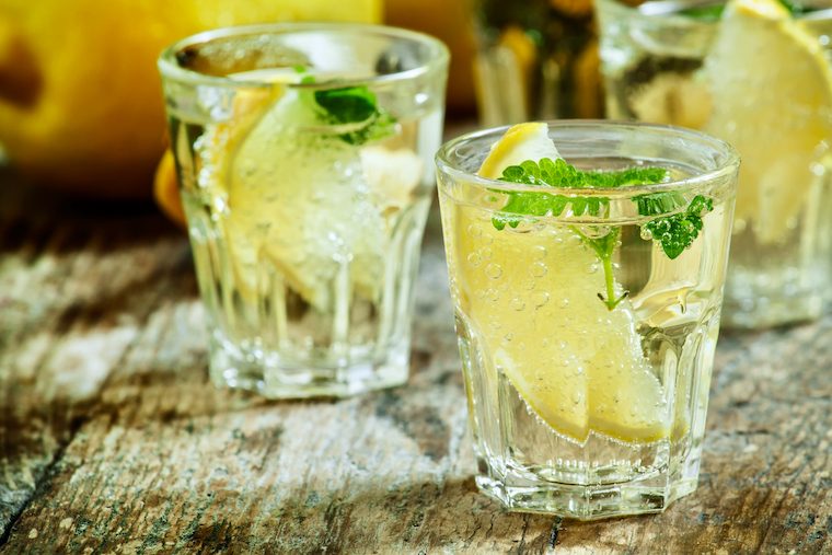 2022年春夏「オフ系炭酸飲料」11種を査定！ ビールもノンアルも、ヘルシーでリフレッシュできるのはどれだ？