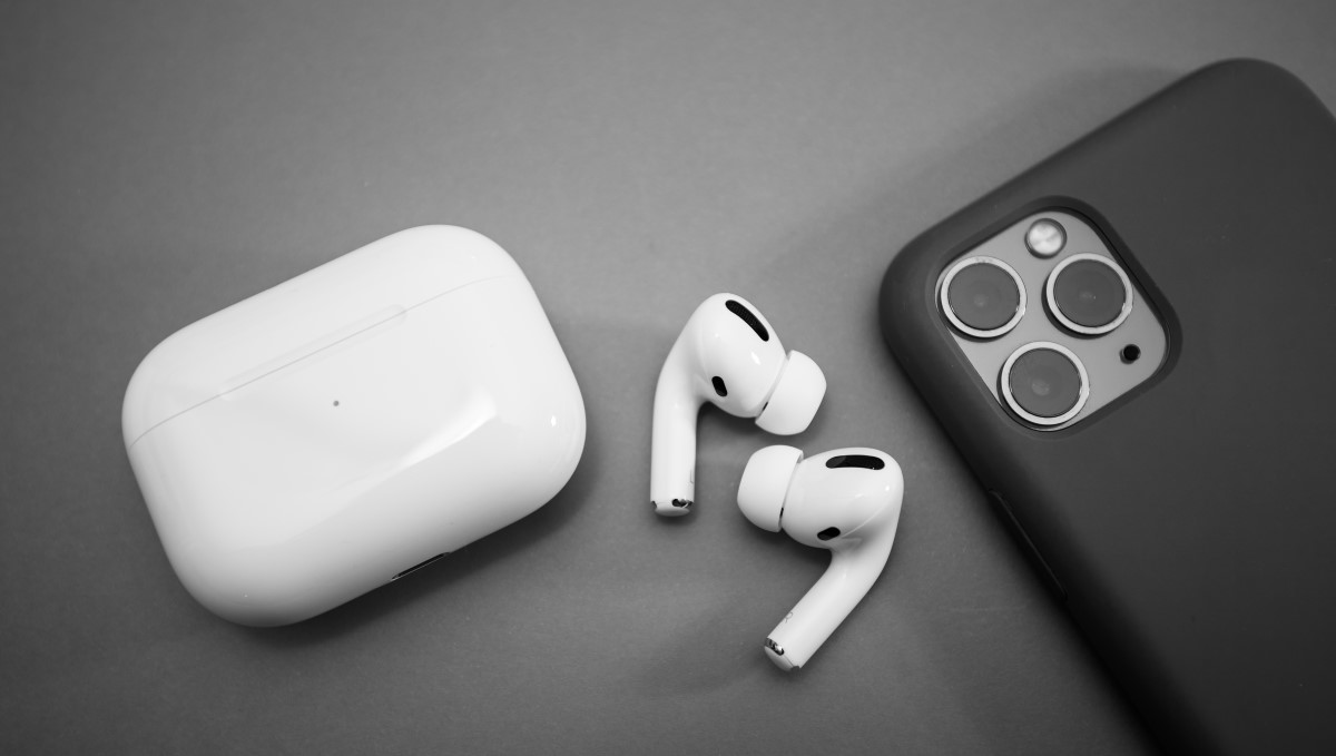 もう“うどん”とは呼ばせない。「AirPodsPro 2」はステムレス化やロスレス対応で過去最大の革新との噂