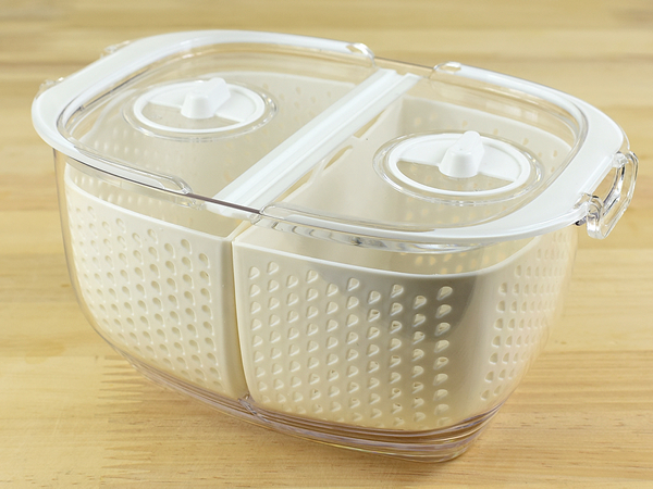 日持ちしにくい食材を長持ちさせる！ 簡単に容器内の空気を入れ替え可能な「フレッシュキーパー クラリー」レビュー