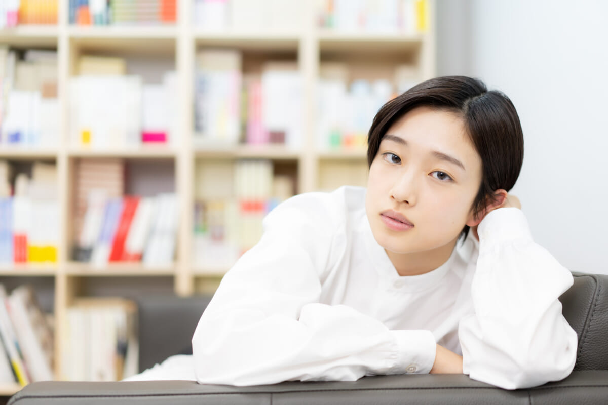 河合優実インタビュー「私が松尾作品を見て受けた衝撃を、同年代の多くの方にも感じてもらいたい」