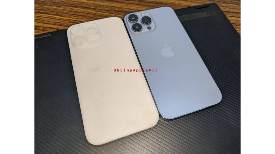iPhone 14 Pro Max（仮）のダミーモデル公開。噂のパンチホールは意外と大きい？