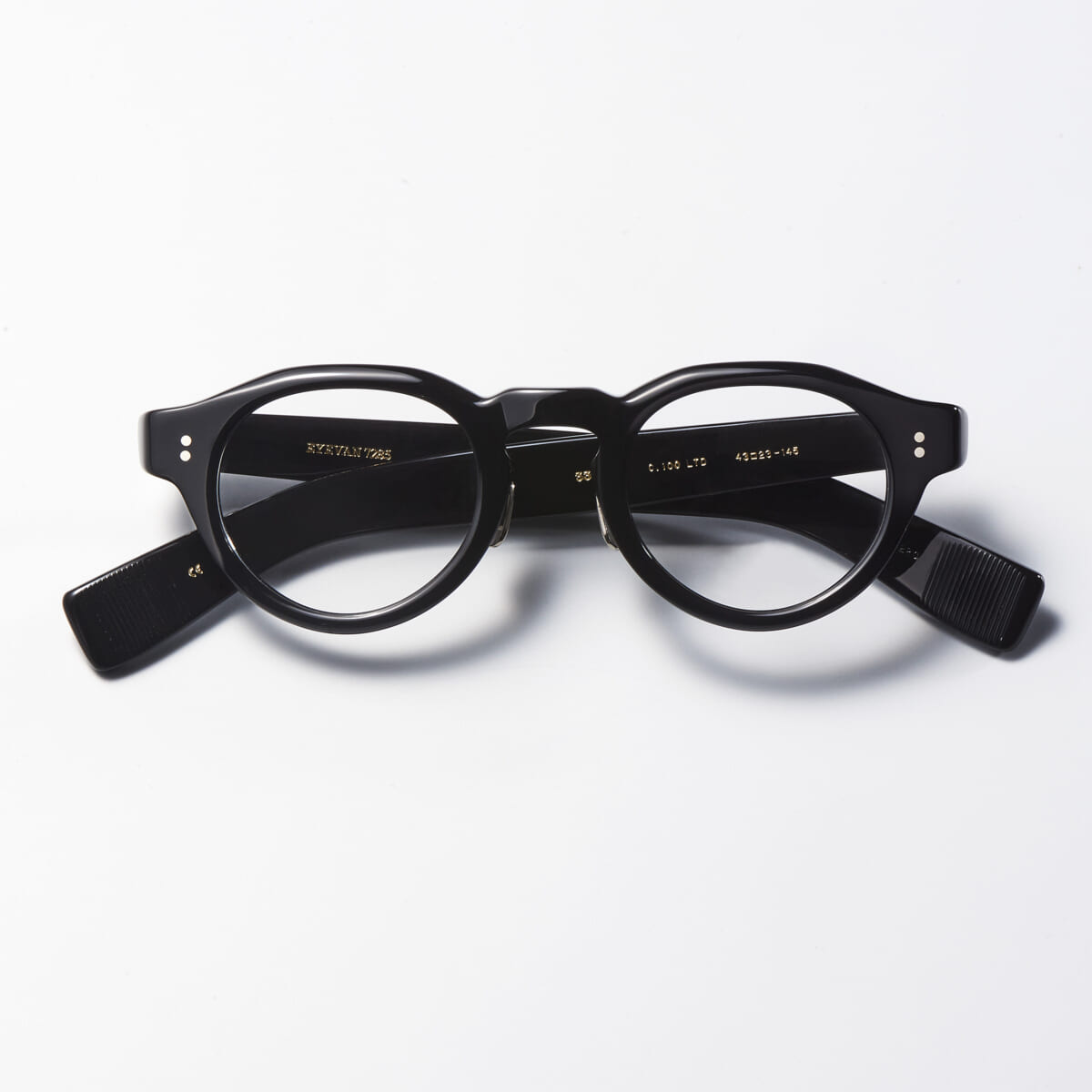 EYEVAN 7285のヨーロッパヴィンテージ風アイウェア「338」がシンプルにカッコいい！