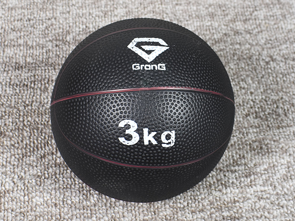 GronG「メディシンボール」はちょうどいいサイズ＆重さで使い心地◎！ 専属トレーナー監修のトレーニングマニュアルもついてくる!!