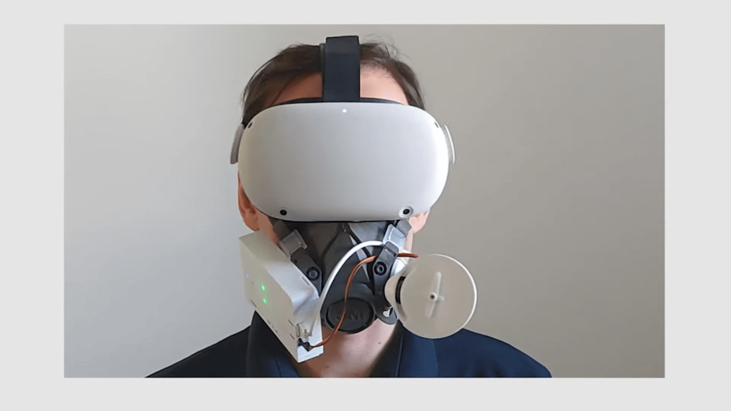近未来の防災訓練用品？「火事で窒息しそうな苦しさ」を体験できるVRマスクの研究が進む