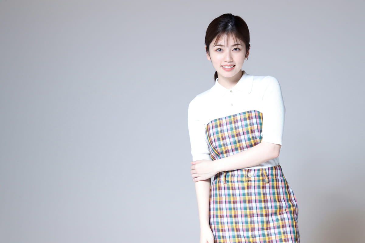 小芝風花インタビュー『映画 妖怪シェアハウス』で炸裂したコメディエンヌとしての魅力に迫る！