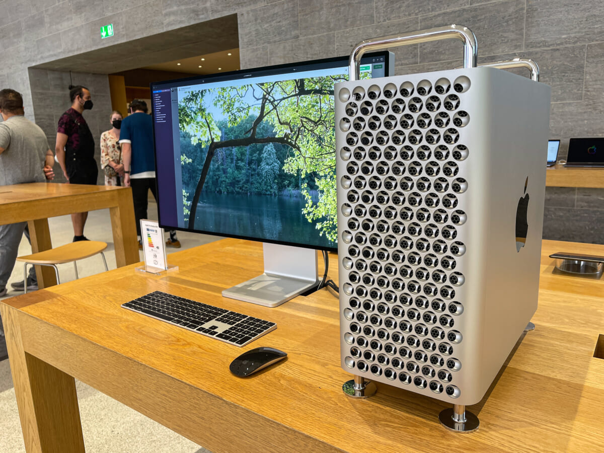 M2搭載13インチMacBook Pro、約50万円も高いMac Proベースモデルより高速だと判明！